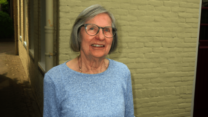 Nellie voor haar oude woning